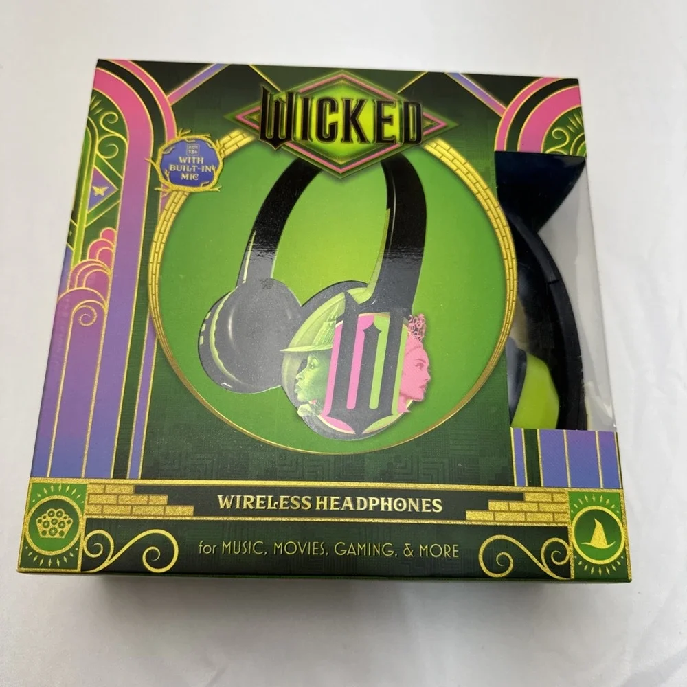 Wicked Wireless Gaming Headset, Bluetooth, B-In Mic, C Charging Cable NIB Sealed